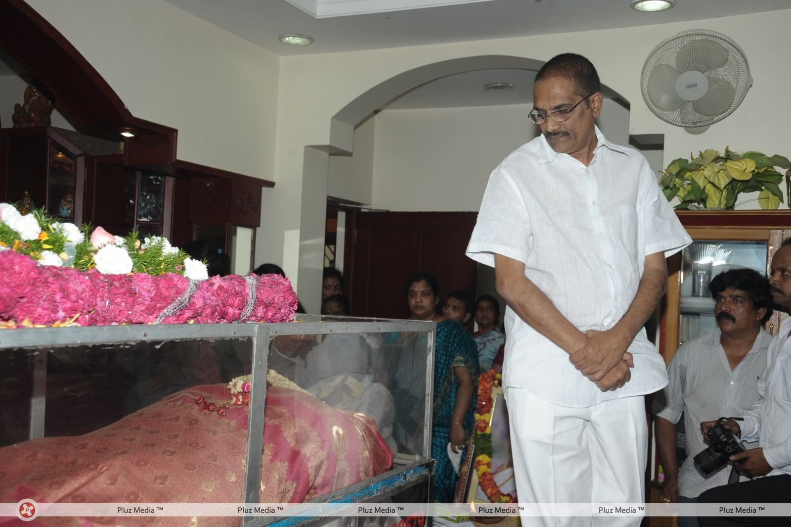 Dasari Padma Funeral and Condolences Pictures | Picture 112322